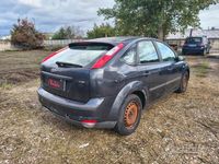 Usata Ford Focus Titanium 90 CV (66 kW) 2007 Blu Berlina