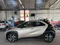 Usata Toyota Aygo X Lounge 72 CV (52 kW) 2022 Oro SUV