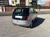 Usata Lancia Musa S 95 CV (69 kW) 2011 Grigio Monovolume