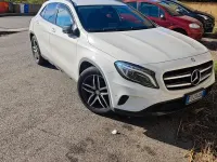 Usata Mercedes GLA200 Night 136 CV (100 kW) 2017 Bianco SUV