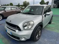 Usata Mini Cooper D Countryman 143 CV (105 kW) 2011 Grigio SUV
