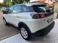 Usata Peugeot 3008 Active 131 CV (96 kW) 2022 Bianco SUV