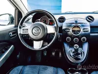 Usata Mazda 2 86 CV (63 kW) 2010 Grigio Utilitaria