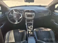 Usata Lancia Delta 120 CV (88 kW) 2010 Bianco Utilitaria