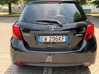 Second-hand Toyota Yaris Style 99 CP (72 kW) 2014 Negru Hatchback