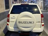 Second-hand Suzuki Vitara 109 CP (80 kW) 2010 Alb SUV