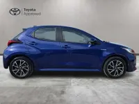 Usata Toyota Yaris Hybrid Trend 116 CV (85 kW) 2021 Juniper blu Berlina