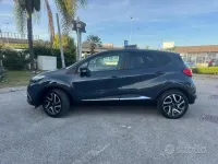 Usata Renault Captur 90 CV (66 kW) 2014 Grigio SUV