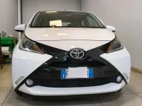 Usata Toyota Aygo X-play 69 CV (50 kW) 2017 Bianco Utilitaria