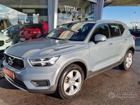Usata Volvo XC40 Business Edition 163 CV (119 kW) 2019 Grigio pastello SUV