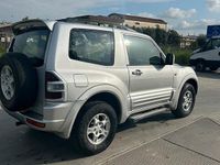 Usata Mitsubishi Pajero 116 CV (85 kW) 2002 Grigio SUV