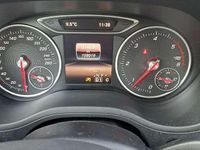 Usata Mercedes B180 Premium 109 CV (80 kW) 2016 Argento Monovolume