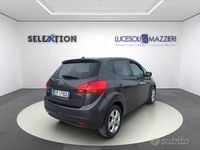 Usata Kia Venga EX 90 CV (66 kW) 2012 Grigio Utilitaria