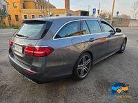 Usata Mercedes E220 Premium Plus 194 CV (142 kW) 2017 Grigio Station wagon