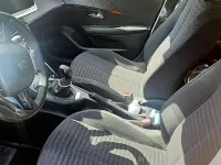 Usata Peugeot 208 Active 101 CV (74 kW) 2020 Giallo Utilitaria