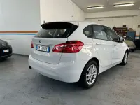 Usata BMW 218 Active Tourer Advantage 136 CV (100 kW) 2018 Bianco Monovolume