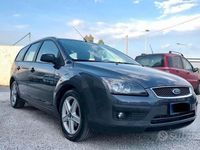 Usata Ford Focus S 110 CV (80 kW) 2007 Grigio Station wagon