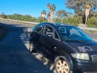 Usata Audi A2 75 CV (55 kW) 2004 Blu Utilitaria