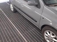 Usata Renault Clio II 82 CV (60 kW) 2004 Grigio Berlina