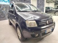 Usado Fiat Panda 4x4 Climbing 69 HP (50 kW) 2010 Preto Citadino