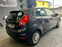 Usado Ford Fiesta 82 CV (60 kW) 2009 Gris Berlina