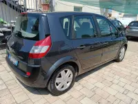Usata Renault Scénic Dynamique 131 CV (96 kW) 2006 Nero Monovolume