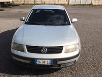Usata VW Passat 1999 Grigio Berlina
