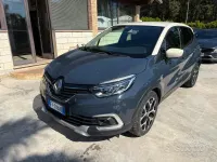 Usata Renault Captur 90 CV (66 kW) 2019 Bluazzurro SUV