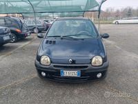 Usata Renault Twingo Initiale 74 CV (54 kW) 2005 Blu Utilitaria
