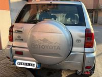 Usata Toyota RAV4 116 CV (85 kW) 2002 Grigio SUV