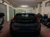 Usata Volvo V40 2017 Grigio Berlina