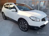 Usata Nissan Qashqai N-TEC 150 CV (110 kW) 2012 Bianco SUV