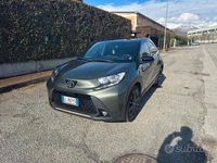 Usata Toyota Aygo X Lounge 72 CV (52 kW) 2022 Grigio SUV