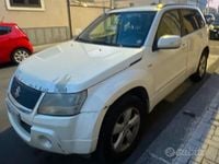 Second-hand Suzuki Vitara 109 CP (80 kW) 2010 Alb SUV