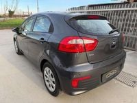 Usata Kia Rio 86 CV (63 kW) 2015 Grigio Berlina