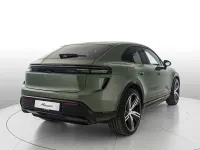Usata Porsche Macan Turbo 330 kW (449 CV) 2025 Verde aventurine metallizzato SUV