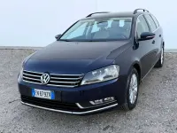 Usata VW Passat Comfortline 105 CV (77 kW) 2012 Blu/azzurro Station wagon