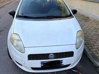 Usata Fiat Grande Punto 77 CV (56 kW) 2006 Bianco Utilitaria
