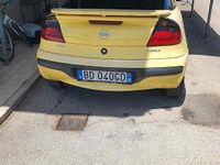 Usata Opel Tigra 90 CV (66 kW) 1998 Giallo Berlina