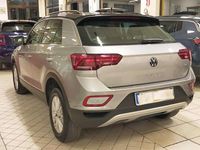 Usata VW T-Roc Style 150 CV (110 kW) 2023 Grigio tetto nero SUV