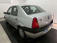 Usata Dacia Logan Lauréate 70 CV (51 kW) 2006 Grigio metallizzato Berlina