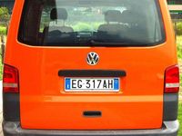 Usata VW T5 Comfortline 102 CV (75 kW) 2010 Arancione Furgone