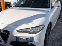 Usata Alfa Romeo Giulia 150 CV (110 kW) 2018 Bianco Coupé