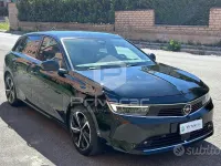 Usata Opel Astra Elegance 131 CV (96 kW) 2023 Nero Utilitaria