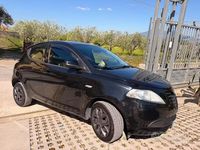 Usata Lancia Ypsilon 69 CV (50 kW) 2015 Nero Utilitaria