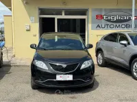 Usata Lancia Ypsilon Silver 69 CV (50 kW) 2016 Nero Utilitaria