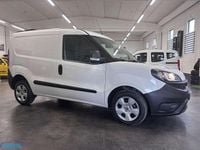 Usata Fiat Doblò Easy 90 CV (66 kW) 2022 Bianco pastello Monovolume