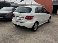 Usata Mercedes A180 Premium 109 CV (80 kW) 2011 Bianco Berlina