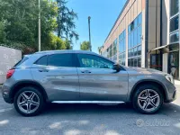 Usata Mercedes GLA200 136 CV (100 kW) 2018 Grigio SUV