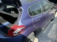 Usata Peugeot 208 Allure 68 CV (50 kW) 2013 Bluazzurro Utilitaria